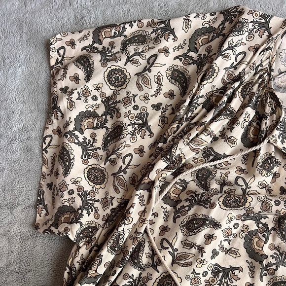 NWT Spell & The Gypsy Collective Journey Flounce Sleeve Paisley Playsuit Romper - Picture 8 of 17